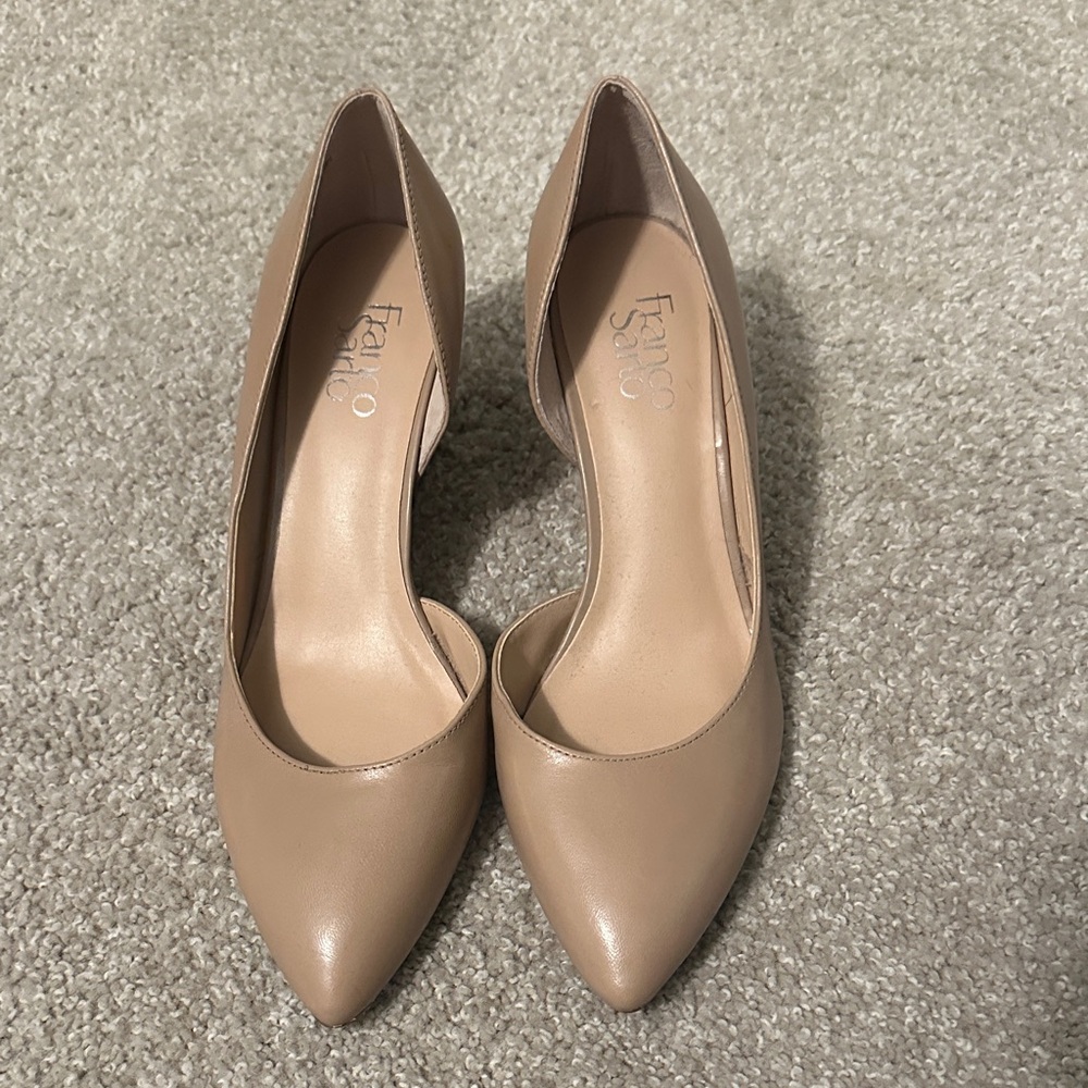 *NEW* Franco Sarto Women's Tan Wedge Pumps